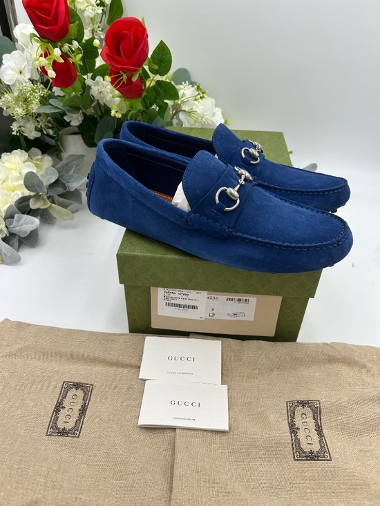 **********Gucci horse bit Driver loafers in royal blue suede.Size 8(fits 8.5 US) main image 6
